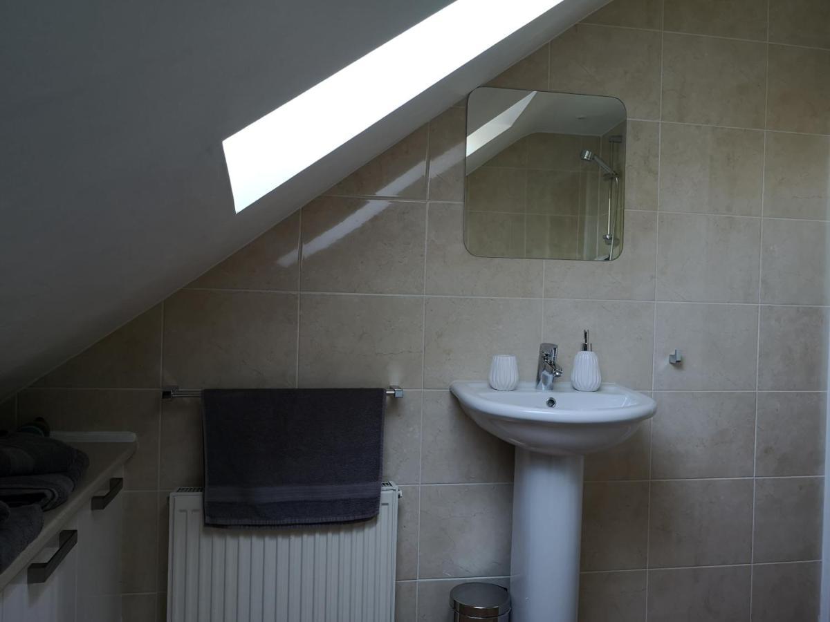 Attic Floor Apartment, City Centre Inverness Exterior foto